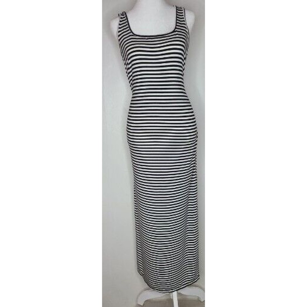 Women's Maternity Dress Size Small‎ Old Navy Stripped Black And White Stretchy